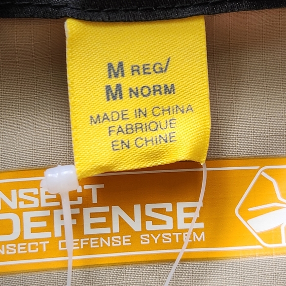 New Cabela's Shirt Men's Medium Beige Insect Defense UV Protection Caped Back - Picture 6 of 16